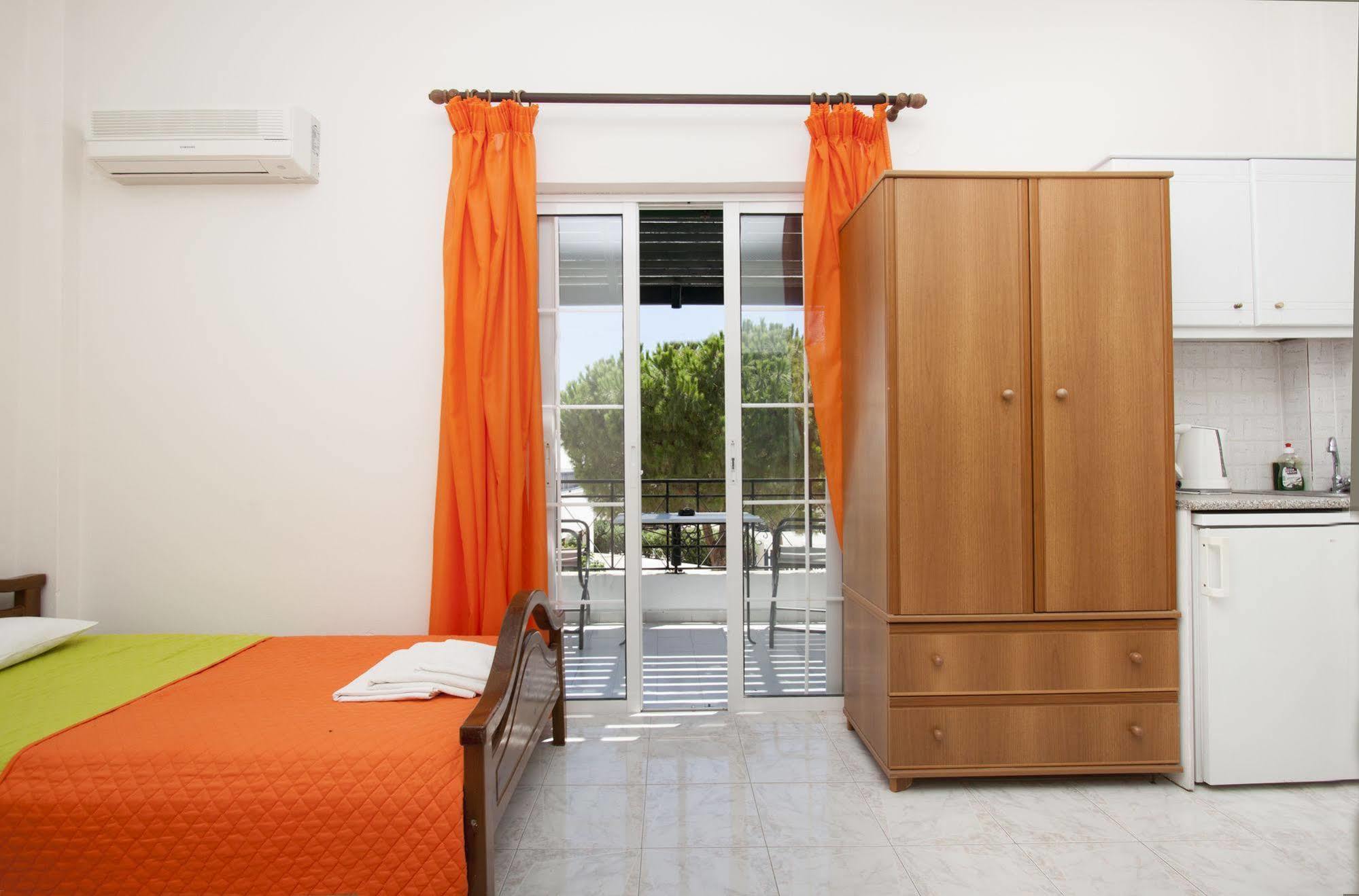 สตูดิโอ พอลส์ Apartment เปริสซา ภายนอก รูปภาพ